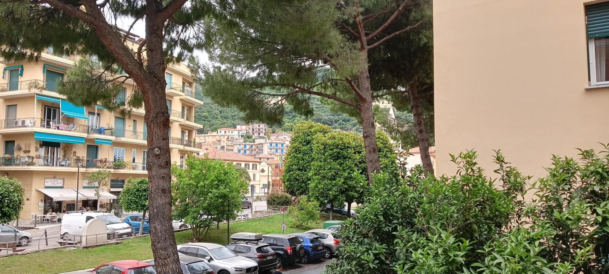 Piccolo Hotel Holiday Center Finale Ligure Eksteriør billede