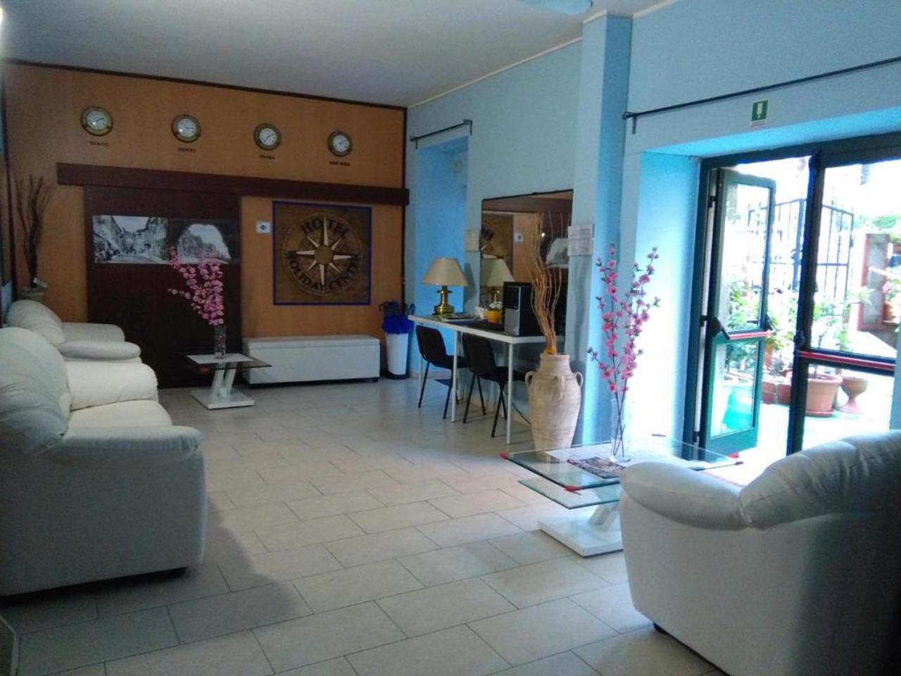 Piccolo Hotel Holiday Center Finale Ligure Eksteriør billede